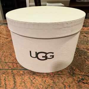 UGG Australia Black Shearling & Suede Ear Muffs (Brand New)